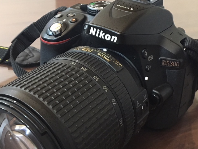 Nikon D5300 望遠レンズ付き