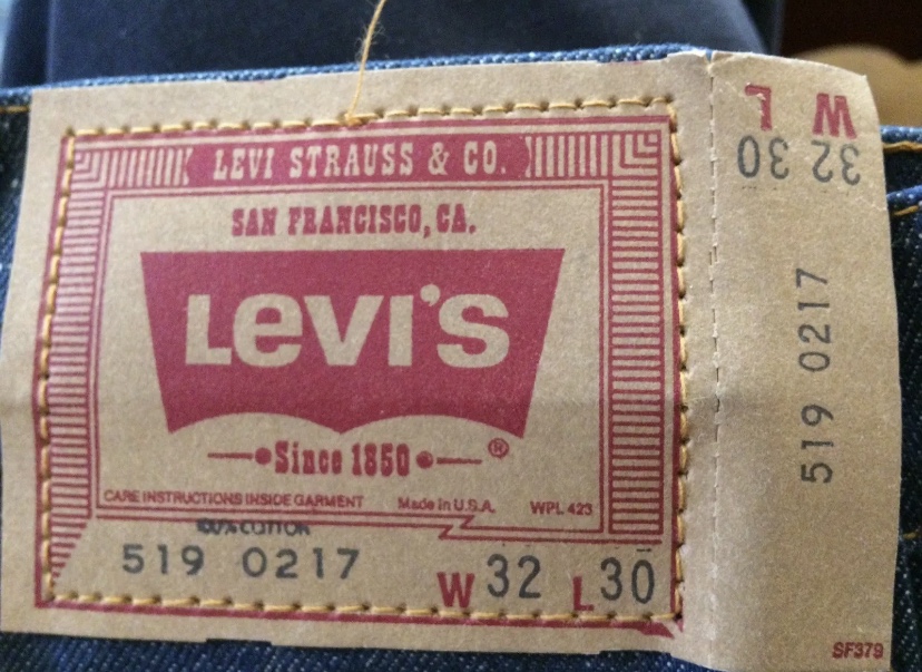 1980年代のLEVIS（リーバイス）519のジーンズを買おうと思います