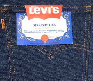 1980年代のLEVIS（リーバイス）519のジーンズを買おうと思います 